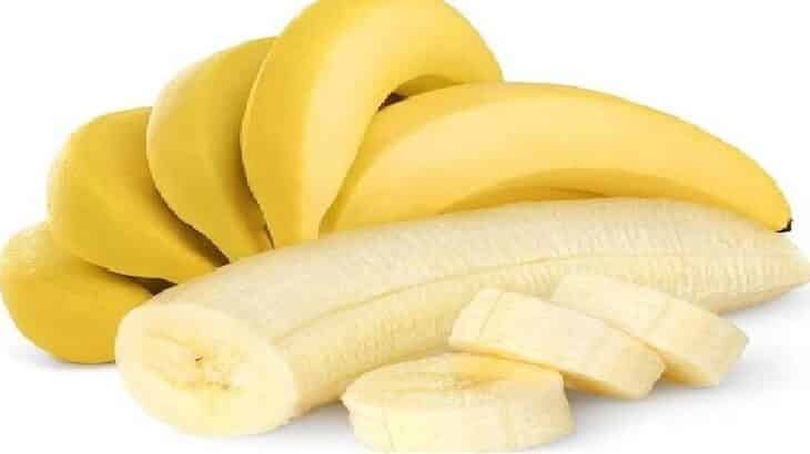 فوائد اكل الموز واضراره على جسم الانسان