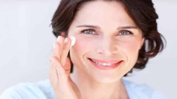 10 وصفات طبيعية لعلاج التجاعيد نهائيا