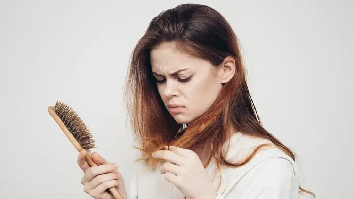 11 وصفة لعلاج تساقط الشعر الشديد عند النساء