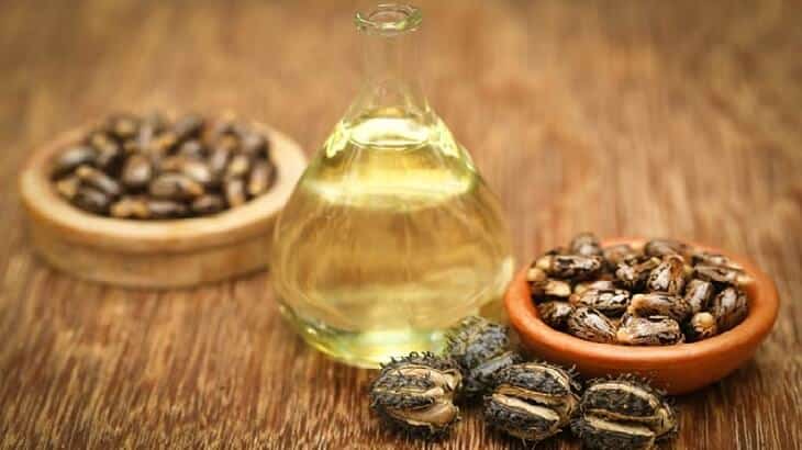 8 فوائد لزيت الخروع للبشرة وعلاج الشعر الخفيف