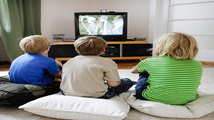 علاج إدمان الأطفال على التلفاز