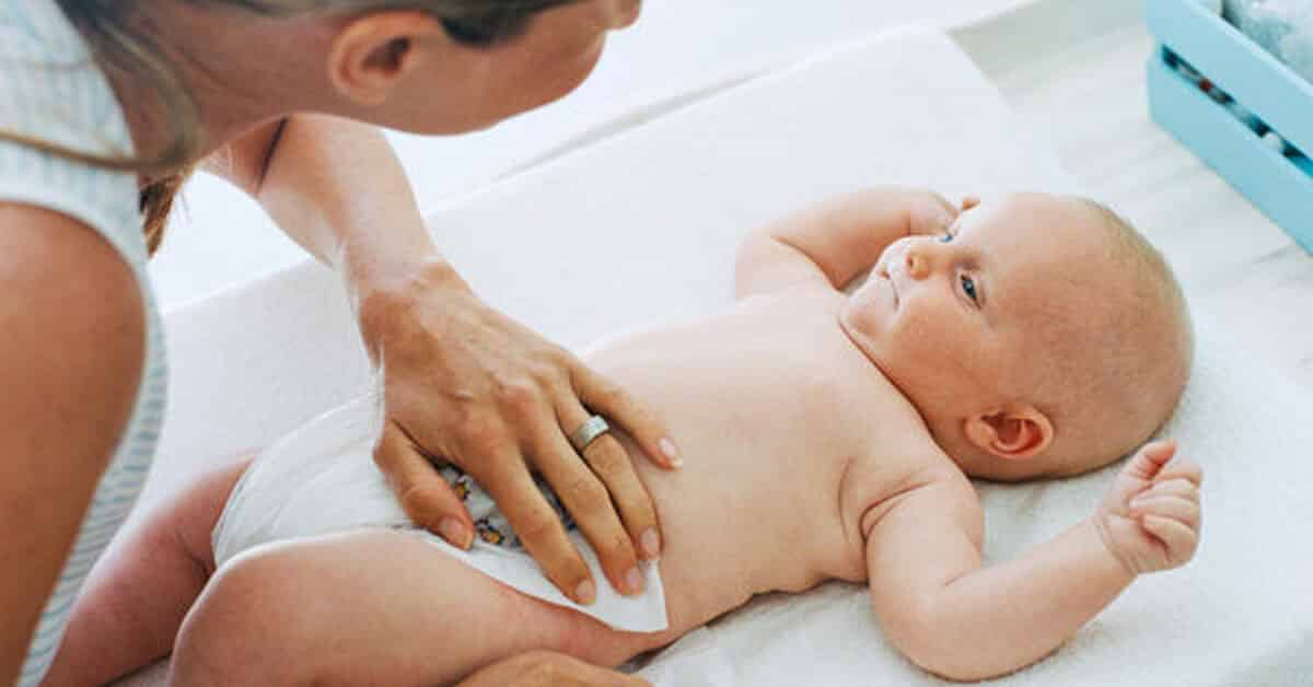 7 وصفات طبيعية لعلاج تسلخات الأطفال