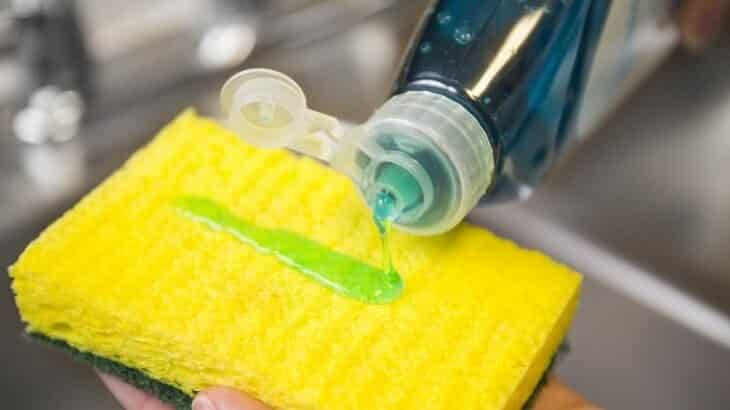 طريقة عمل الصابون السائل للمواعين فى المنزل