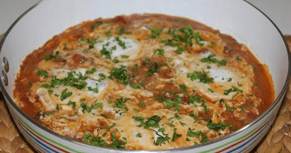 طريقة عمل الفول بالبيض المسلوق خطوة بخطوة