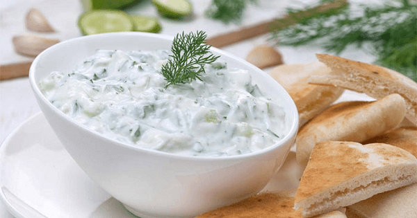 طريقة عمل سلطة الزبادى بالخيار