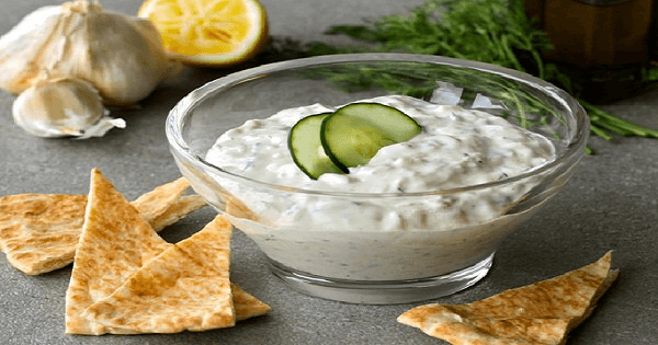 طريقة عمل سلطة الزبادى بالخيار