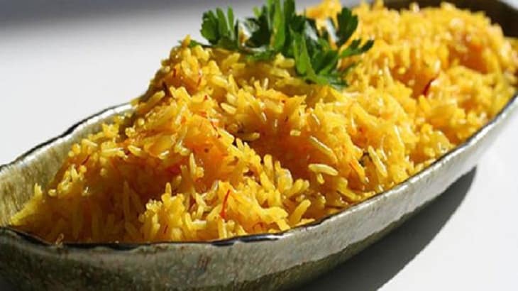 طريقة عمل الارز البسمتى الاصفر بالخضار