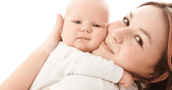 فوائد الرضاعة الطبيعية للأم والطفل تعرفي عليه
