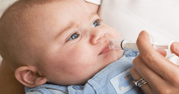 اعراض الجفاف عند الاطفال وكيفية علاجه