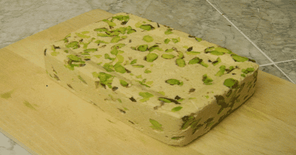 طريقة عمل الحلاوة الطحينية فى البيت بالصور