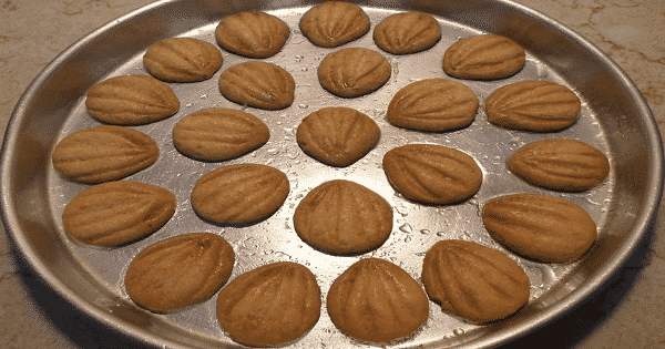 طريقة عمل رموش الست بالصور خطوة بخطوة