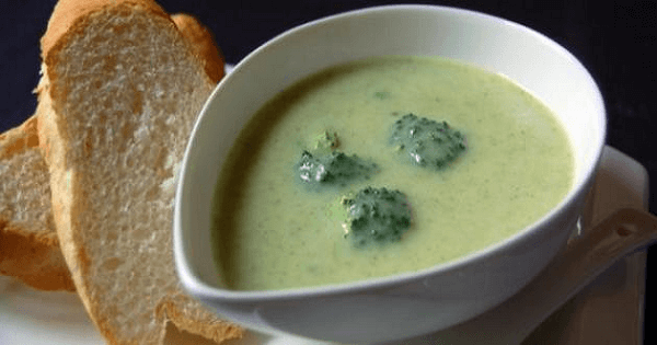 طريقة عمل شوربة البروكلي بالجبن بالصور خطوة بخطوة