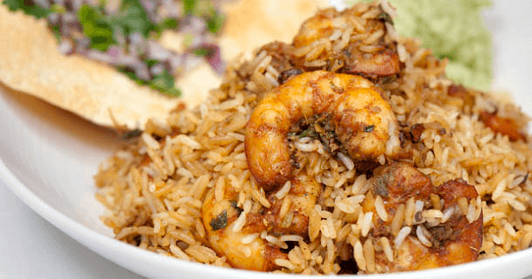 طريقة عمل ارز السمك البني بالصور والخطوات