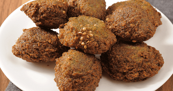 طريقة عمل الطعمية المصرية مثل المطاعم في المنزل