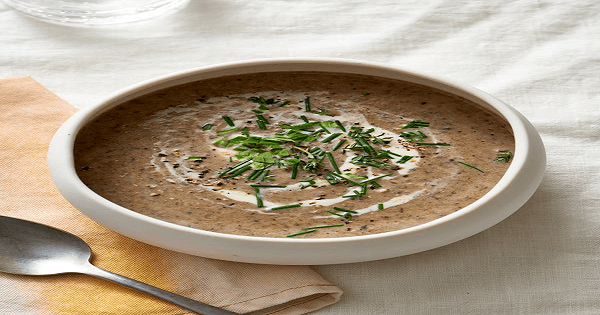 طريقة عمل شوربة المشروم بالكريمة اللبانى بالصور
