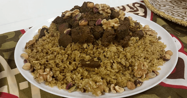 طريقة عمل الارز بالخلطة بالكبد والقوانص بالصور