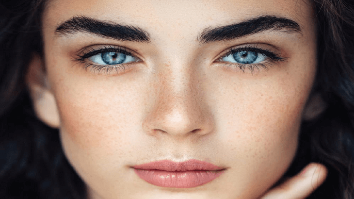 9 وصفات لتتقيل وتكثيف الحواجب بسرعة ماميتو