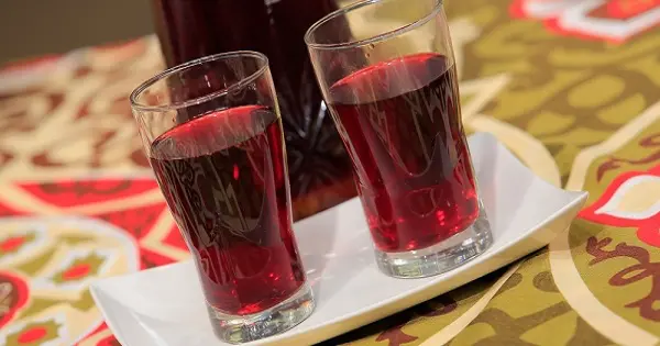 طريقة عمل العناب البارد بالصور