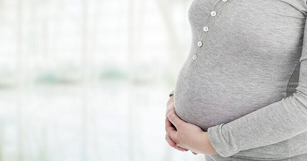 متى تشعر الحامل بحركة الجنين بوضوح في بطنها