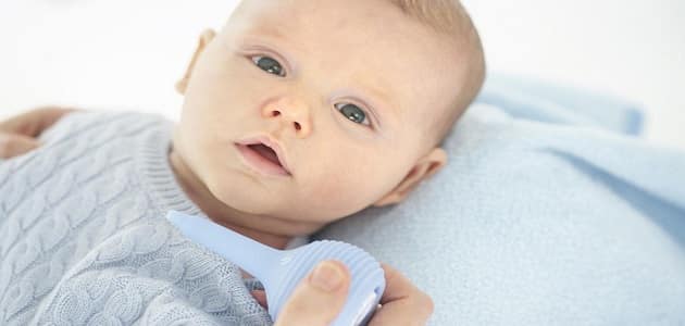 البلغم الأخضر وعلاجه عند الرضع