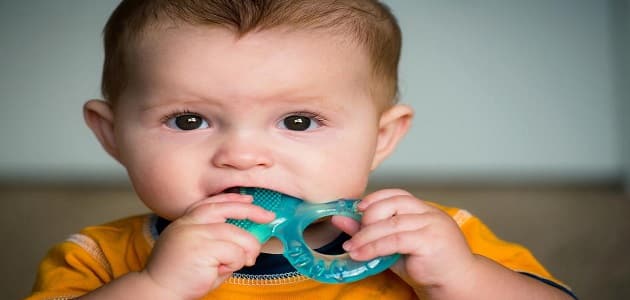البلغم الأخضر وعلاجه عند الرضع