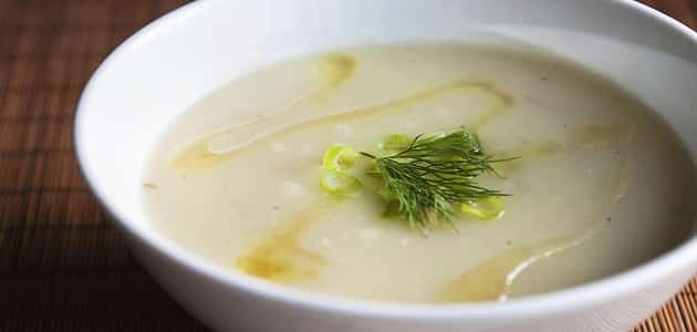 طريقة عمل شوربة البصل بالكريمة
