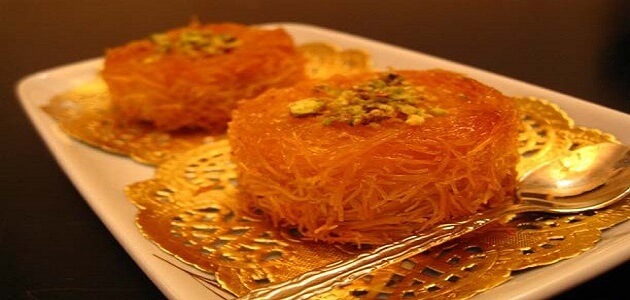طريقة عمل كنافة بالكريمة والمانجو
