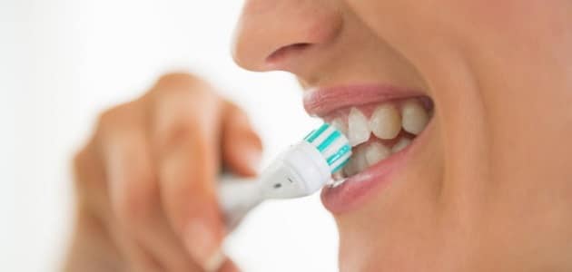 علاج إنتفاخ اللثة فوق ضرس العقل