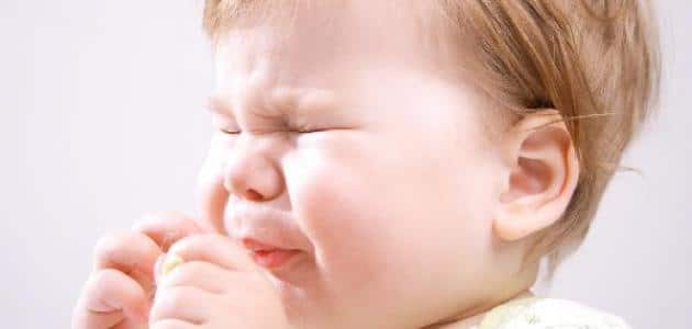 علاج الإسهال عند الرضع بسبب التسنين بالأعشاب