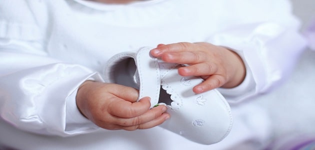 علاج النقط البيضاء في الأظافر عند الأطفال
