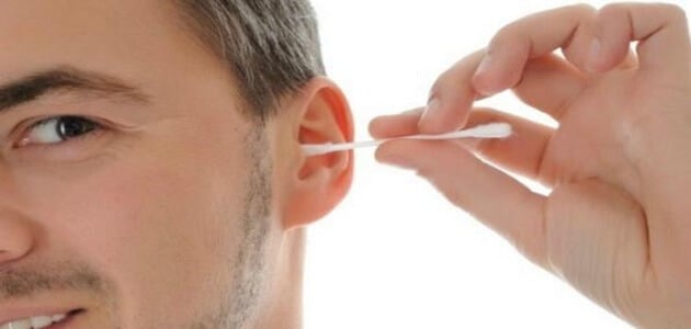 طريقة تنظيف الاذن المسدودة في المنزل