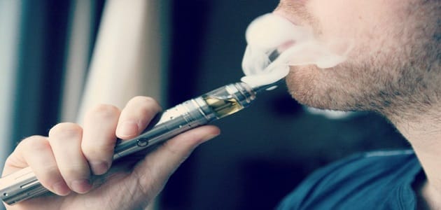أضرار الشيشة الإلكترونية على الكبد والرئة