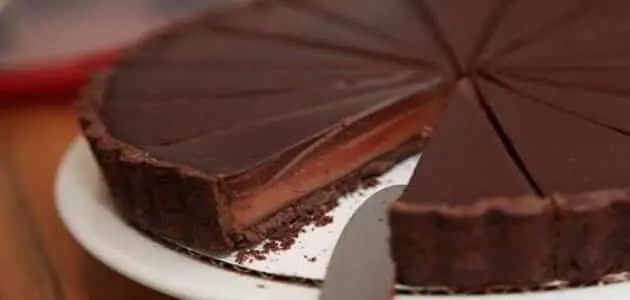 طريقة عمل تارت الشوكولاتة بالبسكويت بالصور