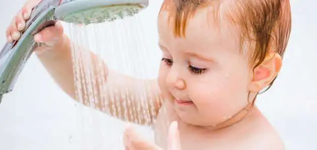 أهمية نظافة المولود وتأثيرها على صحة المولود