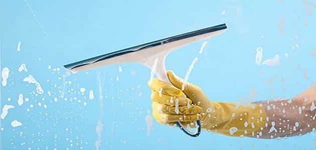 طريقة تلميع الزجاج في المنزل