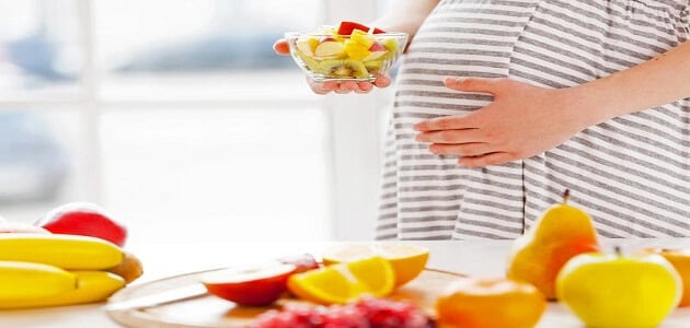 تغذية المرأة الحامل في الأشهر الأولى