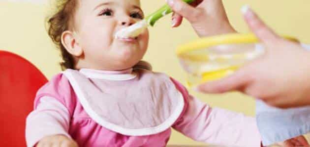 طرق تغذية الطفل الضعيف