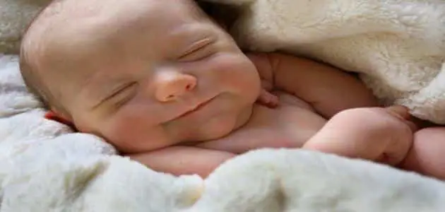 كيف انظم نوم طفلي حديثي الولادة