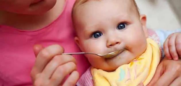 طريقة تغذية الطفل بعد الفطام